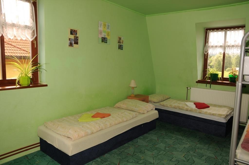 Restaurace A Penzion U Vladaru Mikulasovice ภายนอก รูปภาพ